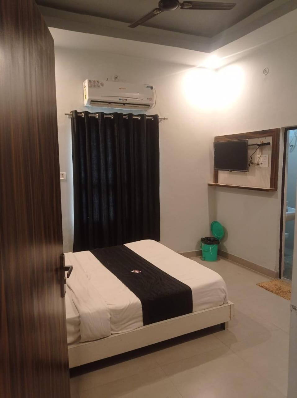 Hotel S R 4*