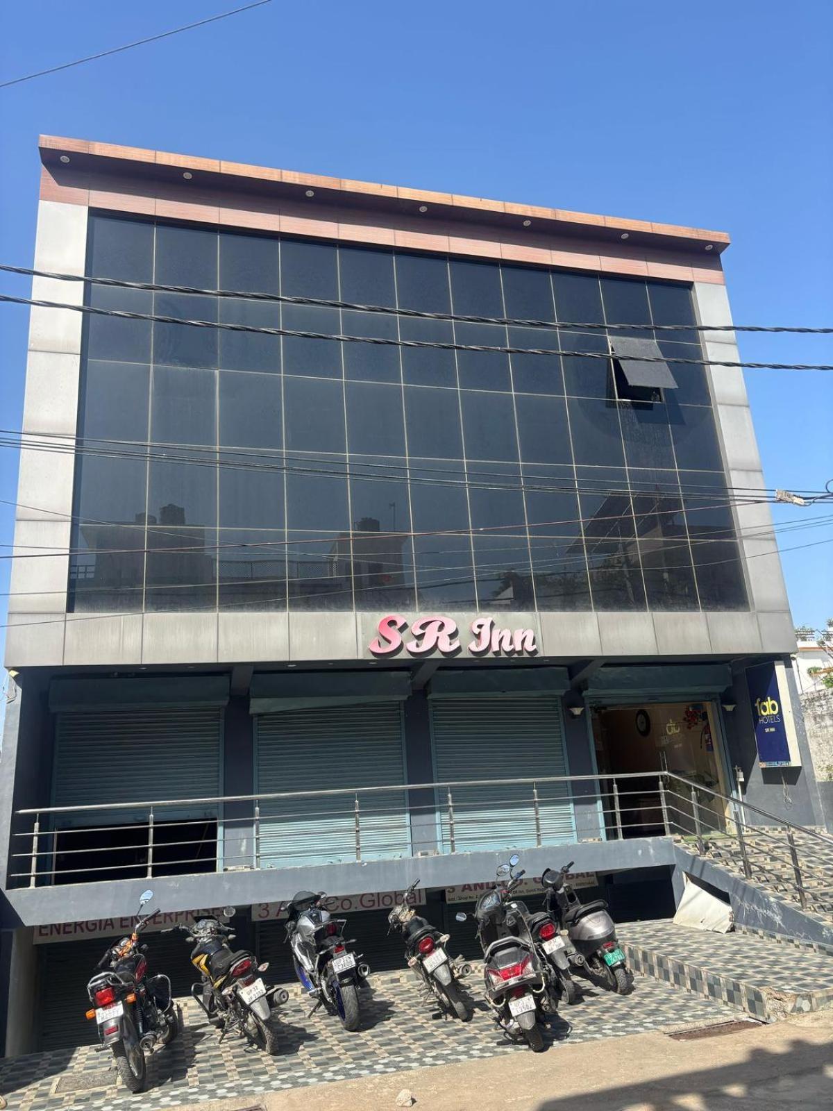 Hotel S R Lucknow
